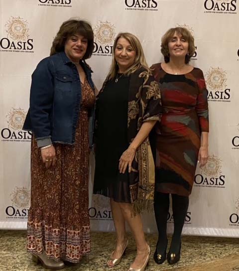 2022 Oasis Gala of Hope - Haydee Santoro,  Karen Arakelian and Ella Tessler 